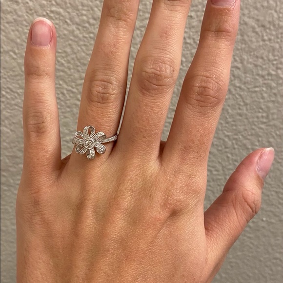 Ring - Picture 2 of 2